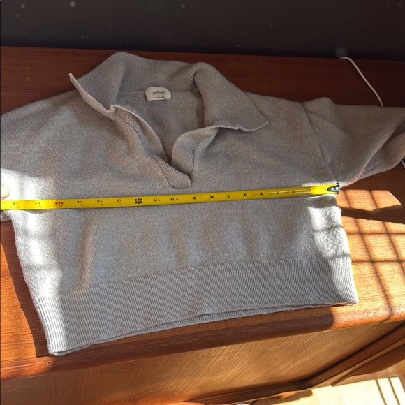 Wilfred Gray V-Neck Sweater Aritzia new without tags - Picture 2 of 10